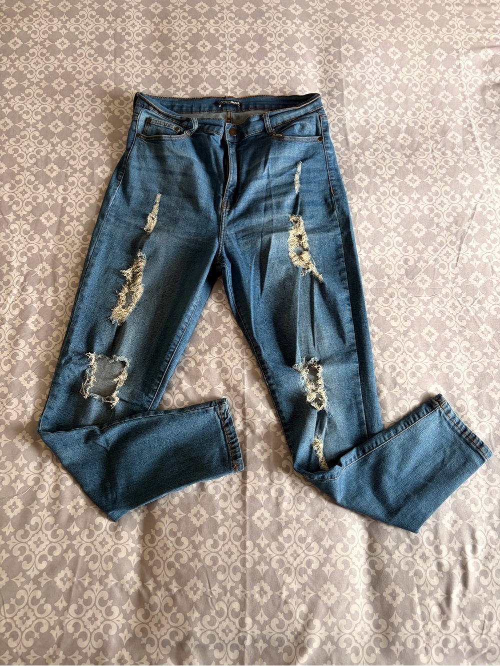 Fashion Nova Distressed Skinny Jeans - Medium Blue
